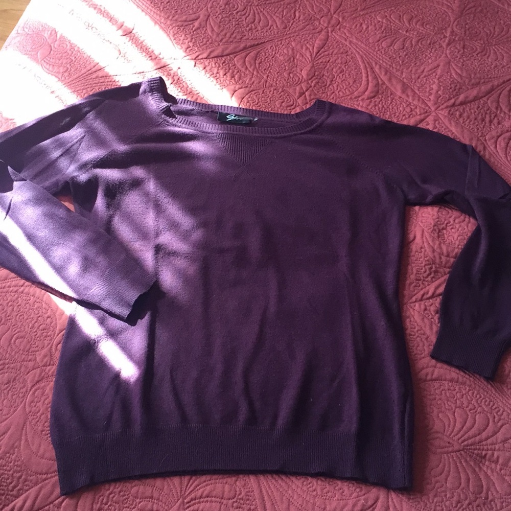 Maroon / purple long sleeve sweater